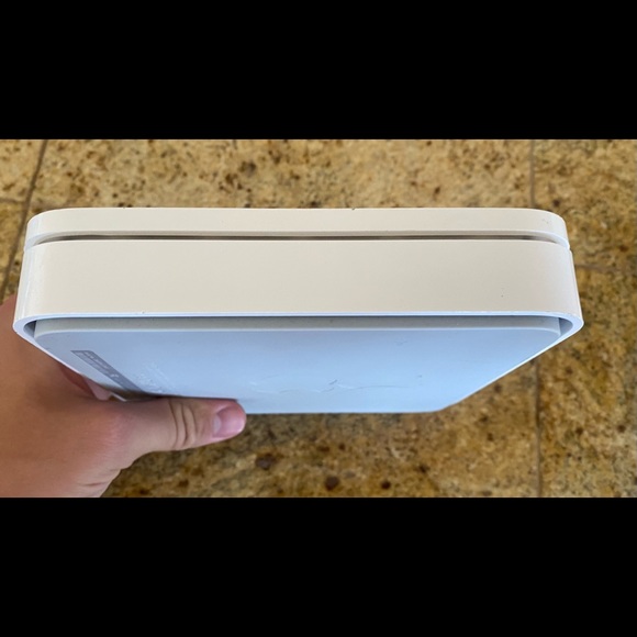 Apple A1408 Airport Extreme Base Station 5th
Gen WirelessRouter and - Picture 7 of 16
